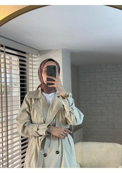 Kadın Ceket Yaka Kol Detaylı Trençkot Bej fırsatları