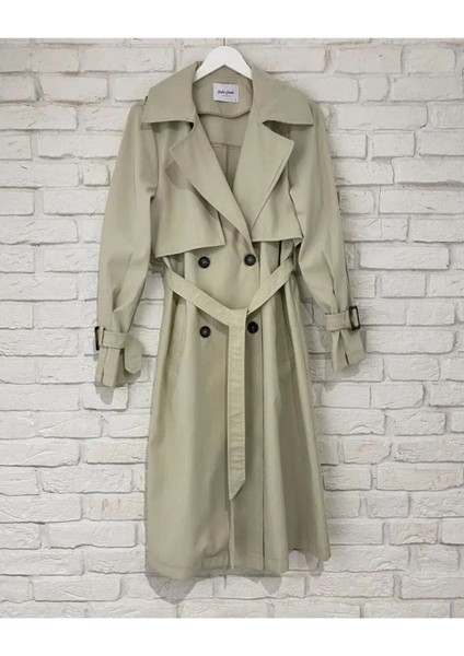Kadın Ceket Yaka Kol Detaylı Trençkot Bej indirimleri