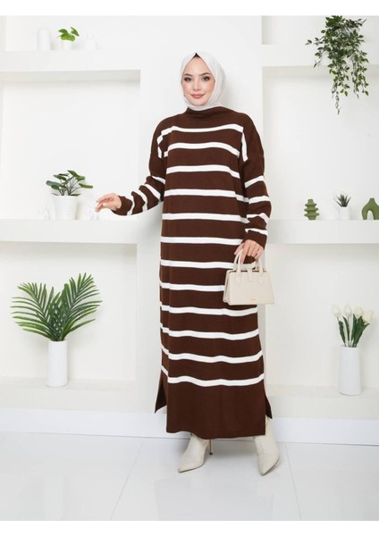 Kadın Tesettür Balıkçı Yaka Çizgili Triko Elbise Kahverengi