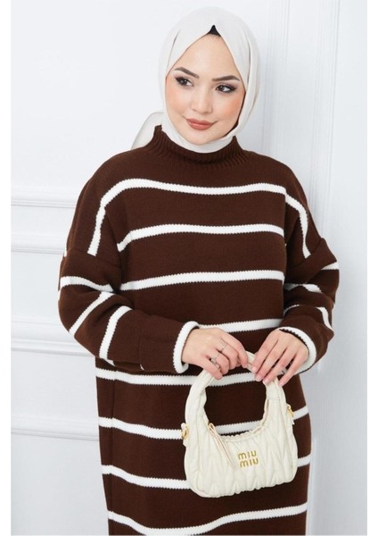 Kadın Tesettür Balıkçı Yaka Çizgili Triko Elbise Kahverengi