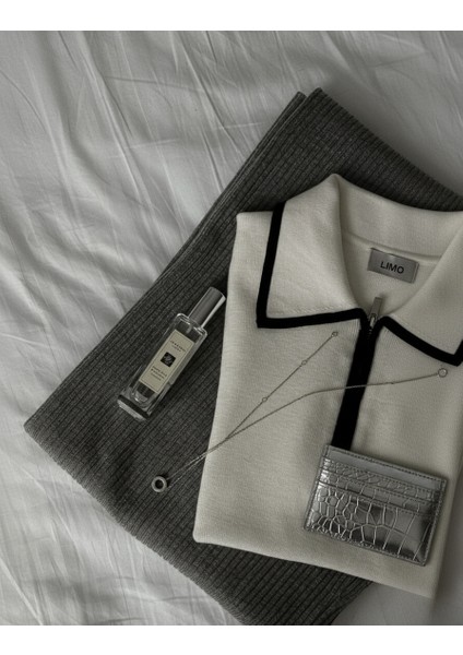 Gümüş Deri Görünümlü Kartlık Cüzdan