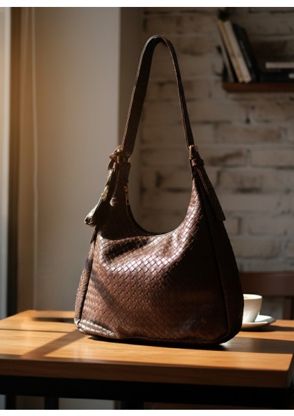 Acı Kahve Örgü Model Çanta Charmlı El ve Omuz Çantası Botte fiyatları