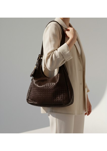 Acı Kahve Örgü Model Çanta Charmlı El ve Omuz Çantası Botte fırsatları