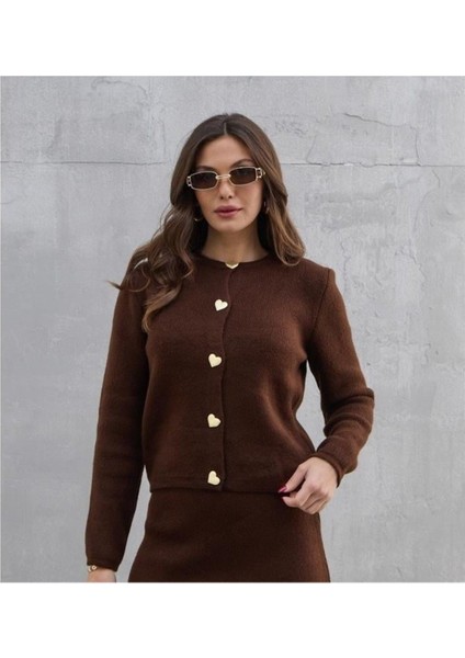 Kadın Gold Kalp Düğme Detaylı Etek Üstü Triko Hırka Tesettür - Kahverengi
