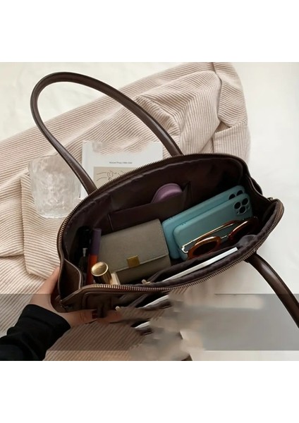 Kahverengi Kadın Baget Model El ve Omuz Çantası – Çift Fermuarlı, Uzun Saplı indirimleri