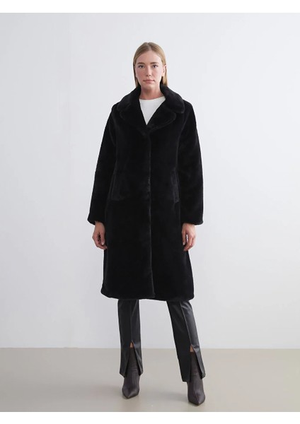 Lcwaıkıkı Classic Siyah Ceket Yaka Kadın Kürk Kaban fiyatları