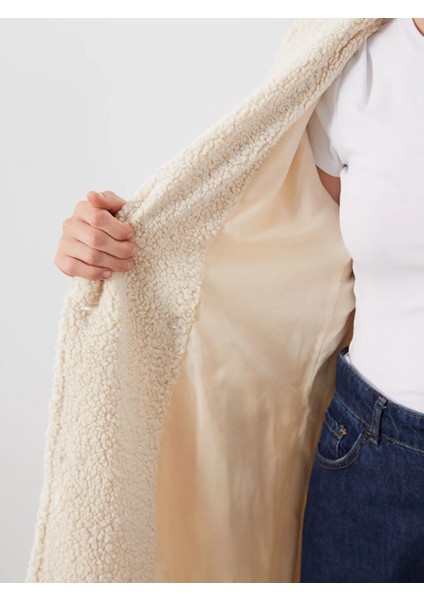 Lcw Modest Bej Kruvaze Yaka Kadın Pelüş Kaban fırsatları