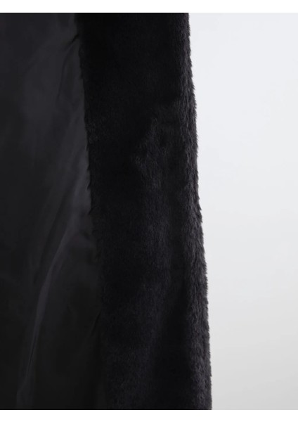 Lcwaıkıkı Classic Siyah Ceket Yaka Kadın Kürk Kaban fırsatları