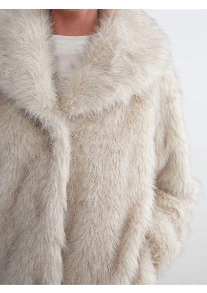 Lcwaıkıkı Classic Ekru Ceket Yaka Kadın Kürk Kaban modelleri