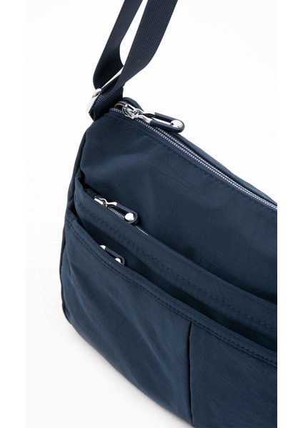 Sanmorris Glc Kadın 4009 Suya Dayanıklı Paraşüt Kumaş 5 Gözlü Siyah Renkli Çapraz Askılı El ve Omuz Çantası