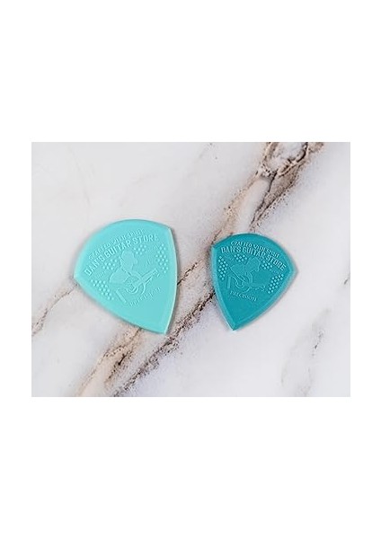 Guitar Store Store'dan The Precision Pena, Yüksek Tutuş, Ekstra Hassasiyet, Yüksek Görünürlük, 10 Adet (Precision Pick Xl, 1,6 mm Ekstra Büyük) fırsatları