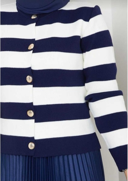 Lacivert Kadın Düğme Detaylı Çizgili Etek Üstü Tesettür Triko Hırka fiyatları