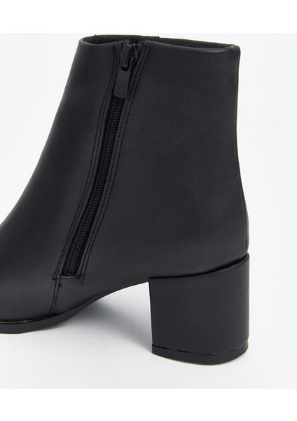 Yeni Sezon Deri Görünümlü Kadın Topuklu Bot fırsatları