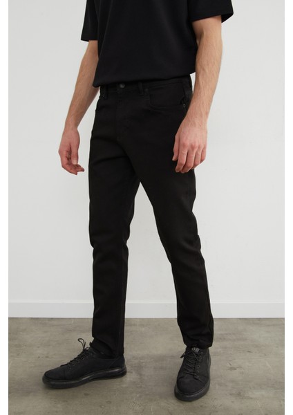 Fermuarlı Slim Fit Jean