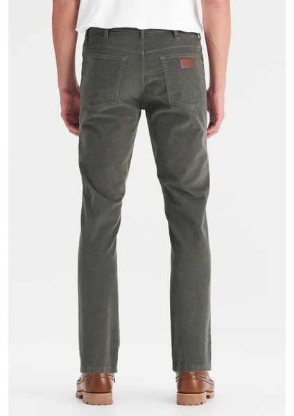 Pamuklu Texas Slim Fit Dar Kesim Cepli Esnek Kadife Pantolon indirimleri