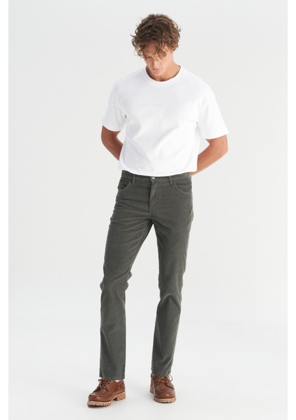 Pamuklu Texas Slim Fit Dar Kesim Cepli Esnek Kadife Pantolon modelleri