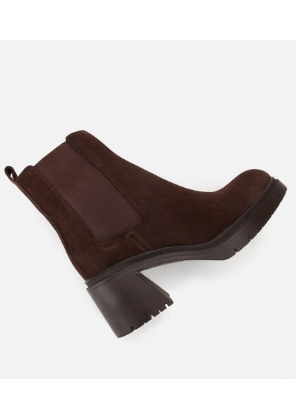 01BOH313170A480 KADIN Süet Deri Kahverengi Lastik Detaylı Kalın Topuklu Bot