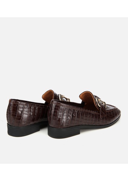 01AYH317590A480 KADIN Deri Kahverengi Kroko Baskılı Klasik Loafer fırsatları
