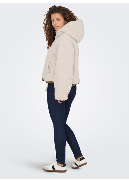 Kırık Beyaz Kadın Mont Onlmarıa Lıfe Rev Puffer Jacket cc fırsatları