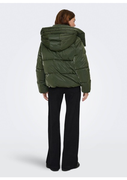 Yeşil Kadın Mont Onlbergen Lıfe Oversızed Puffer Otw indirimleri