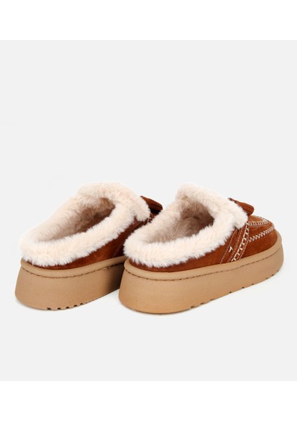 01TEH316850A370 KADIN Süet Deri Kahverengi Içi Kürklü Püskül Detaylı Düz Terlik indirimleri