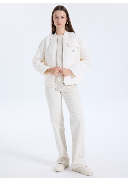 Beyaz Kadın Mont Guess Jeans Kadın Mont fiyatları