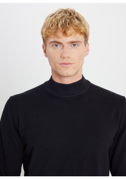 Yarım Balıkçı Yaka Standart Siyah Erkek Kazak ACE043261438_SYH fırsatları