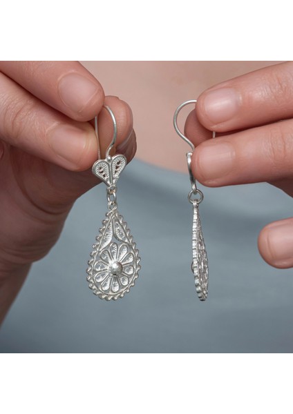 Gümüş Damla Papatya Telkari Kadın Küpe