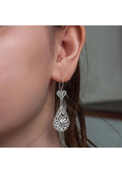 Gümüş Damla Papatya Telkari Kadın Küpe modelleri