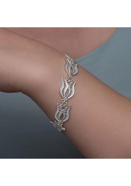 Gümüş Lale Motifli Telkari Kadın Bileklik fırsatları