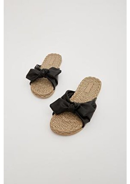 Siyah Fiyonk Kadın Terlik Kaymaz Taban Plaj ve Havuz Kullanımı İçin