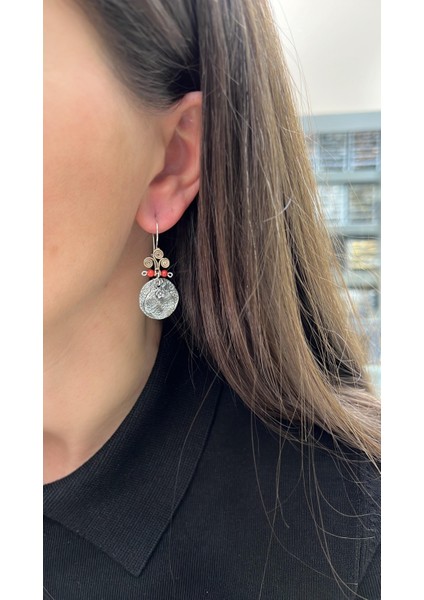 El Işi Tasarım Mercan Taşlı Gümüş Otantik Küpe