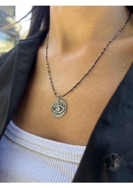 Siyah Zincirli Gümüş Göz Kolye