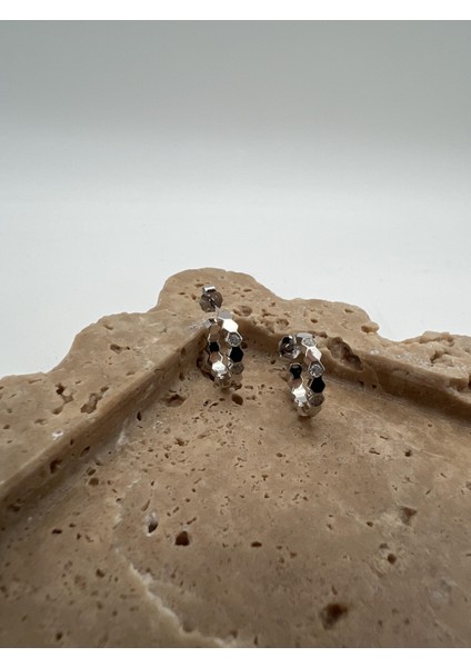 Taşlı Gümüş Petek Küpe