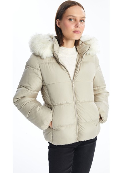 Yeni Sezon Kadın Kapüşonlu Düz Şişme Mont