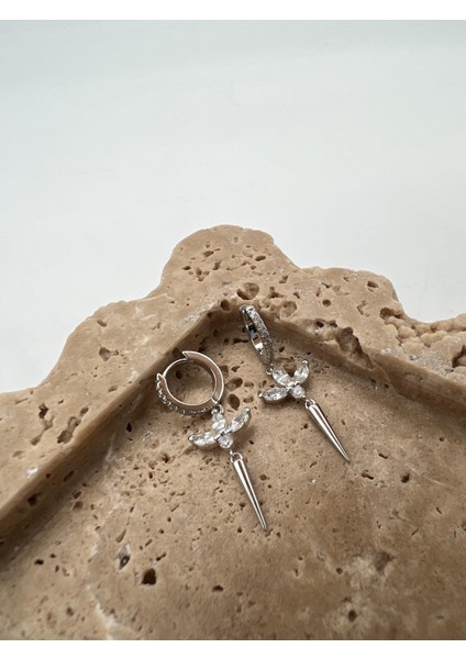 Taşlı Gümüş Sallantılı Çiçek Küpe