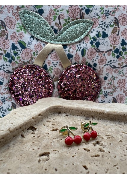 Çocuk Gümüş Mineli Kiraz Küpe