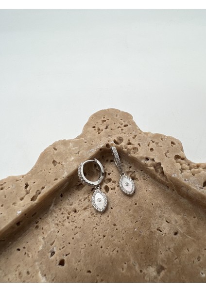 Sedefli Gümüş Sallantılı Göz Küpe