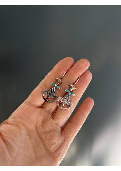 El Işi Tasarım Firuze Taşlı Gümüş Motifli Küpe fiyatları