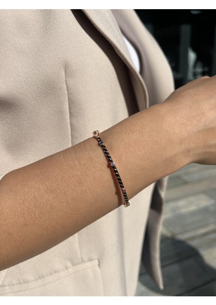 Siyah Renkli Taşlı Gümüş Kelepçe