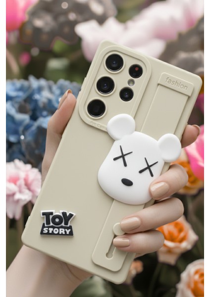 Samsung S22 Ultra Uyumlu Kılıf Bej Renk 3D Figürlü Darbe Emici Yumuşak Silikon Kapak