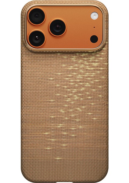 iPhone 17 Pro Max Kılıf M-Safeli Aramid Fiber Pitaka Glints Of Gold Ultra Slim Serisi Kapak Gold
