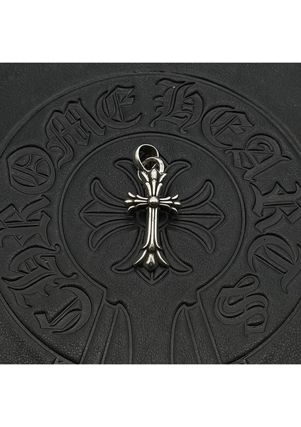 Gelgit Modelleri Takı Kolye Tay Gümüş Vintage Çapraz Sınır Jumper Zincir Aksesuarları Anlamda Sonbahar ve Kış Ensemble Punk (Yurt Dışından)