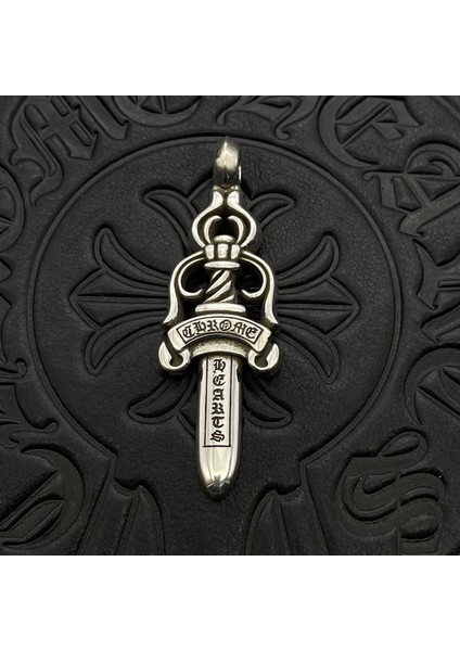 Gelgit Modelleri Takı Kolye Tay Gümüş Vintage Çapraz Sınır Jumper Zincir Aksesuarları Anlamda Sonbahar ve Kış Ensemble Punk (Yurt Dışından)