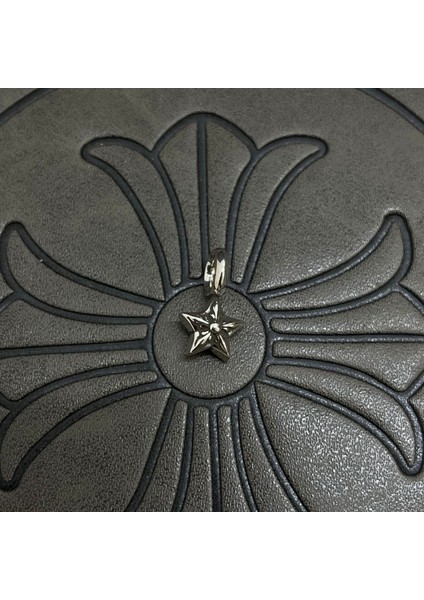 Gelgit Modelleri Takı Kolye Tay Gümüş Vintage Çapraz Sınır Jumper Zincir Aksesuarları Anlamda Sonbahar ve Kış Ensemble Punk (Yurt Dışından)