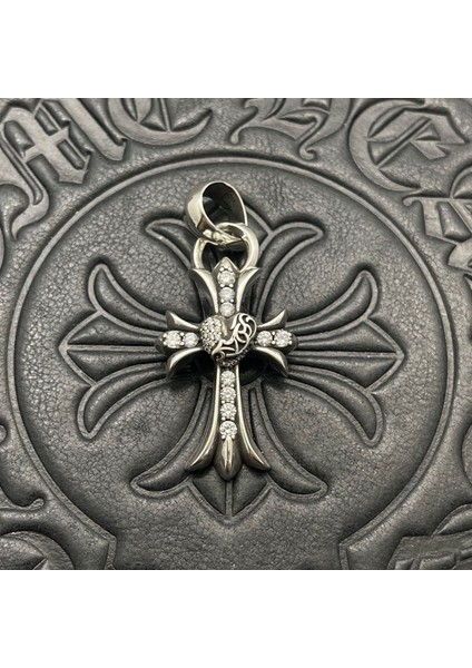 Gelgit Modelleri Takı Kolye Tay Gümüş Vintage Çapraz Sınır Jumper Zincir Aksesuarları Anlamda Sonbahar ve Kış Ensemble Punk (Yurt Dışından)