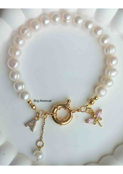 Gerçek Inci Zirkon Taş Harfli Yusufçuk Detaylı Gemici Kilitli Altın ve Charm Takılan Bileklik