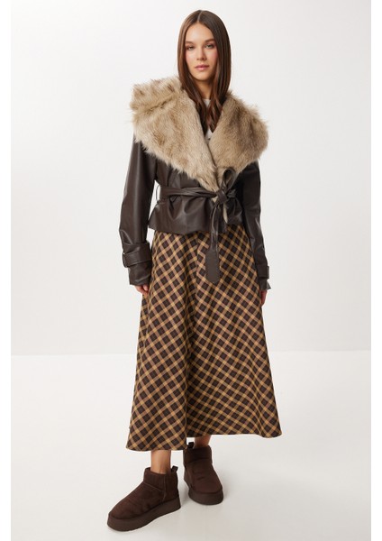 Kürk Yakalı Kuşaklı Suni Deri Ceket LFN0132 Kahverengi