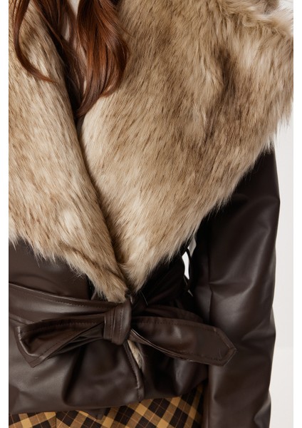 Kürk Yakalı Kuşaklı Suni Deri Ceket LFN0132 Kahverengi indirimleri