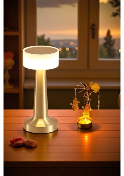 Dönen Kardan Adam Mumluk ve Dokunmatik LED Lamba 2’li Dekor Seti fırsatları